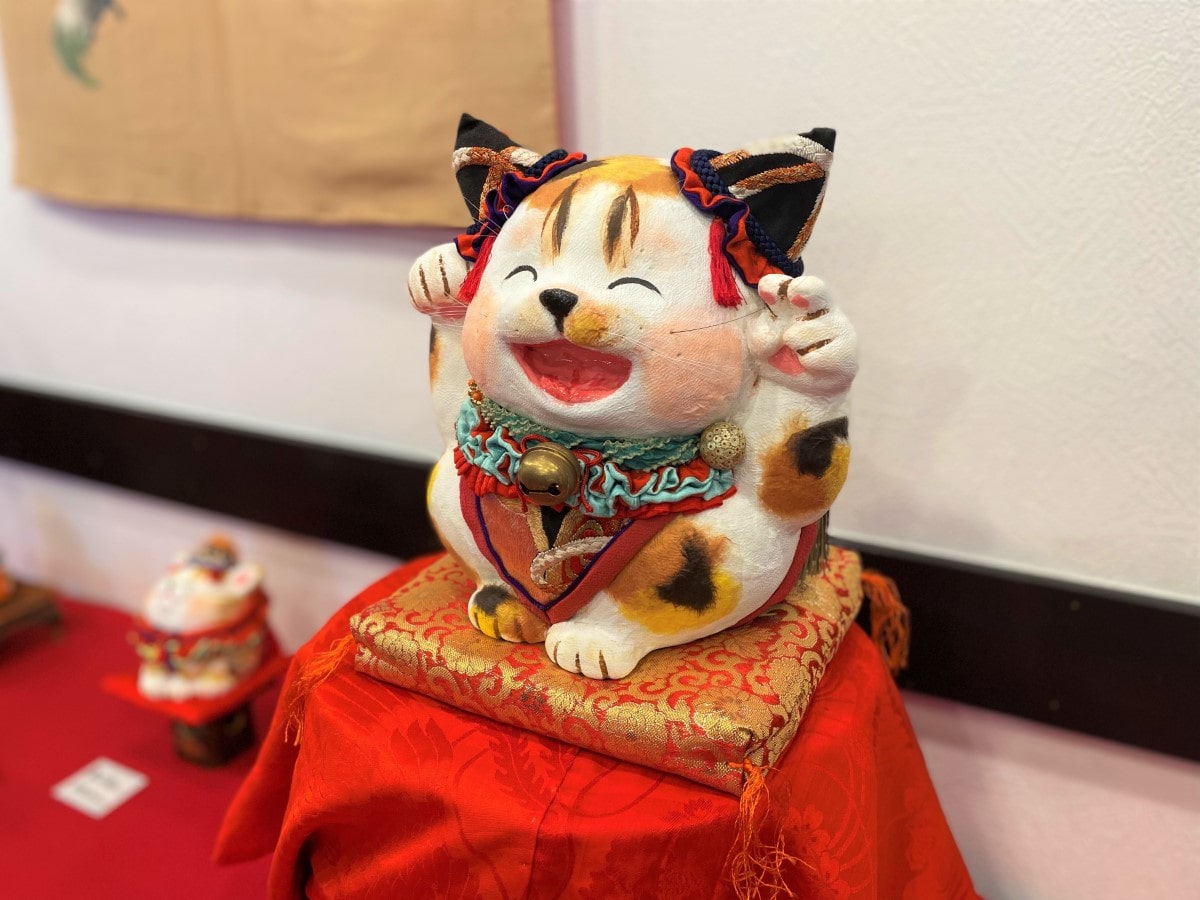 愛らしい表情の招き猫「すべてハッピー福を呼ぶ」 - 浜松経済新聞