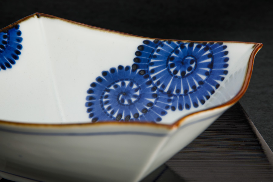 瀬貞陶窯寛右ｴ門 - 秘窯の里伊万里大川内山へ日本の伝統工芸品伊万里焼