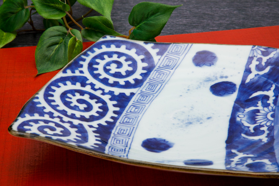 瀬貞陶窯寛右ｴ門 - 秘窯の里伊万里大川内山へ日本の伝統工芸品伊万里焼