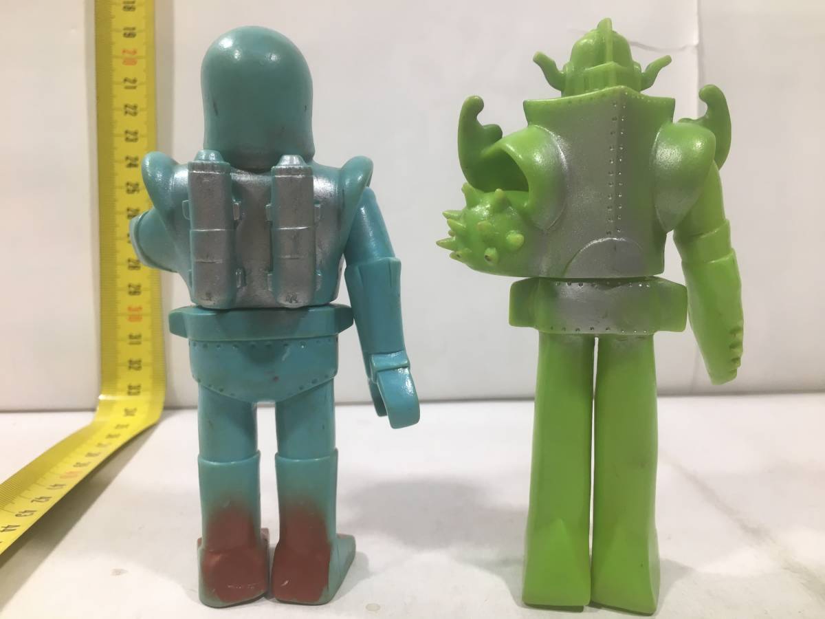 当時物 2体まとめて ブルマァク マッハバロン 敵 ロボット ソフビ人形
