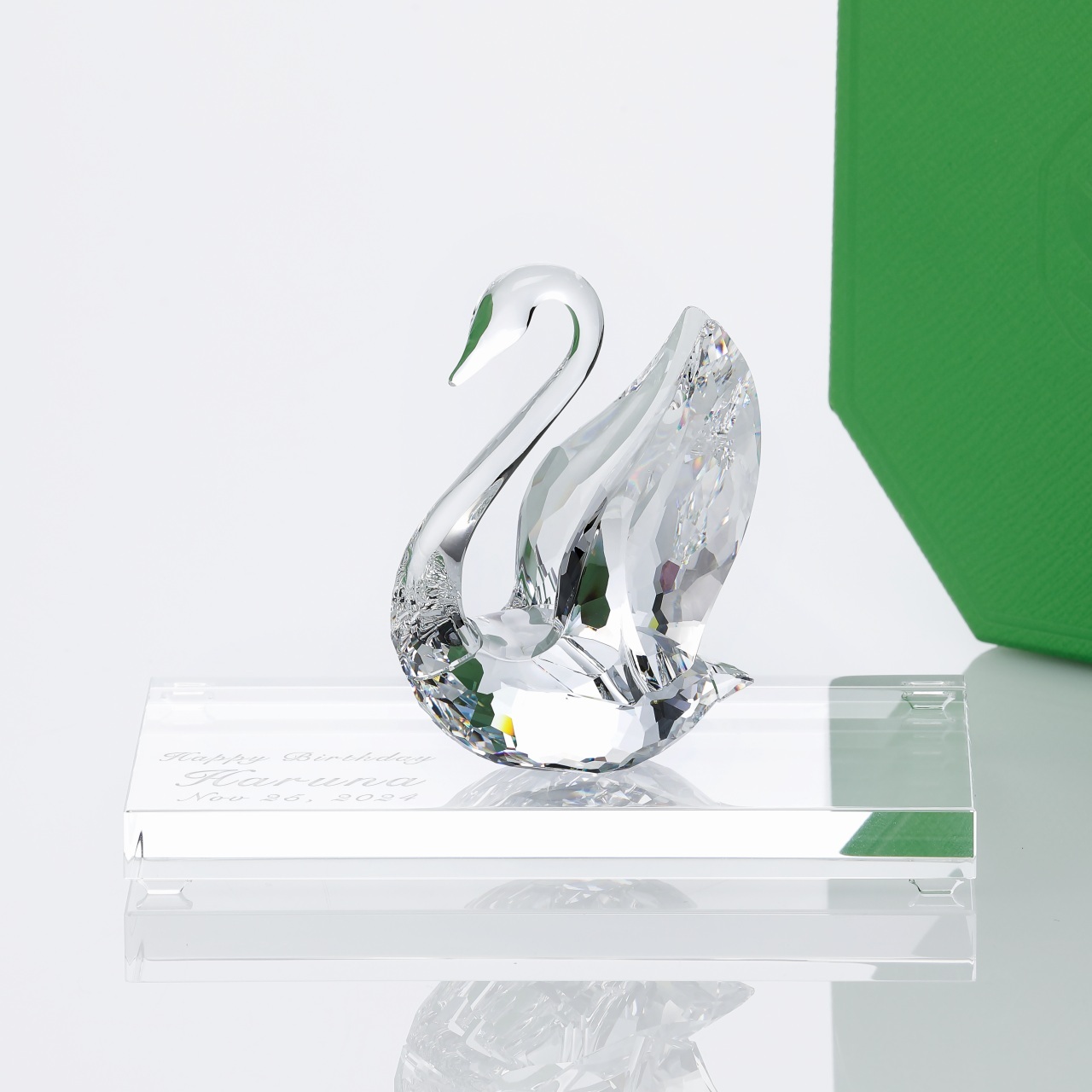 SWAROVSKI スワロフスキー Signum スワン Mサイズ 台座付きオリジナル