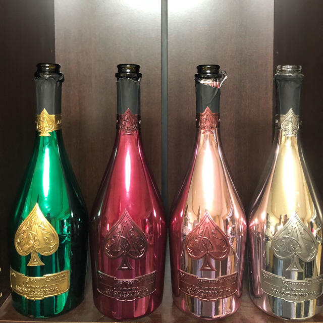 アルマンド レッド 空瓶の通販 by yukky's shop｜ラクマ