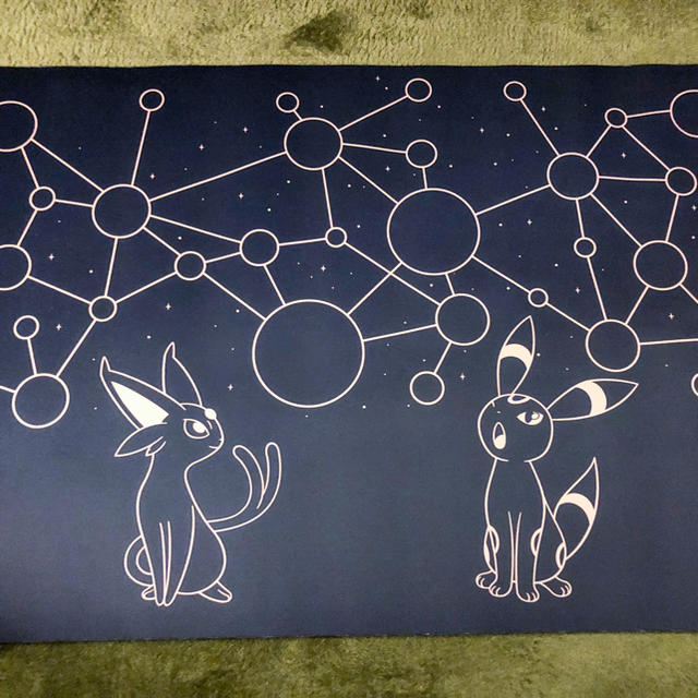 ポケモン - 【海外限定】ブラッキーエーフィ星座プレイマットの通販 by