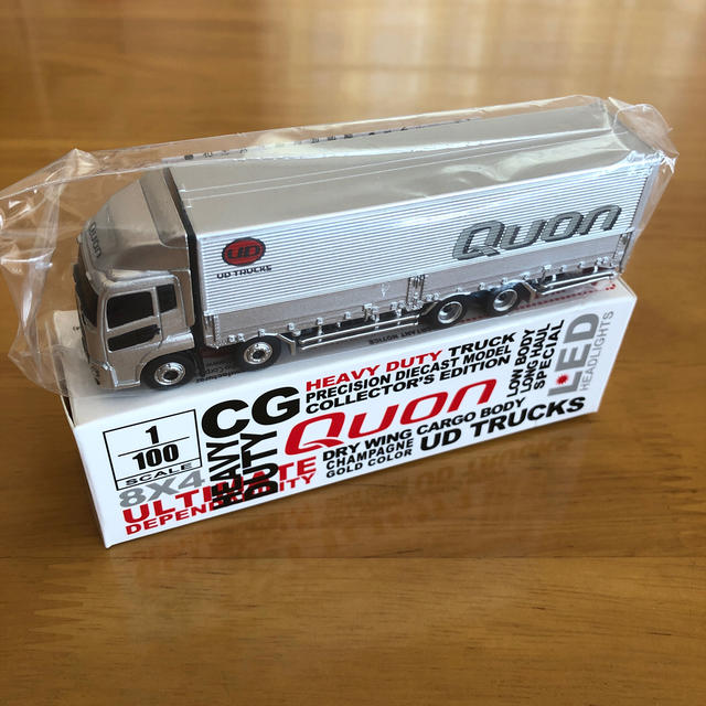 UD TRUCKS 1/100 クオン ミニカー非売品の通販 by ちえ's shop｜ラクマ