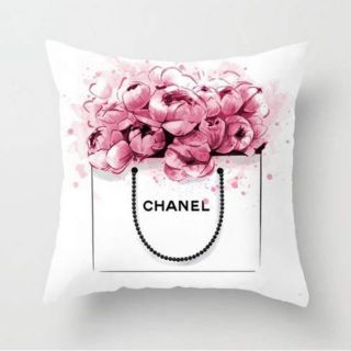 CHANEL（クッションカバー）のフリマアイテム一覧