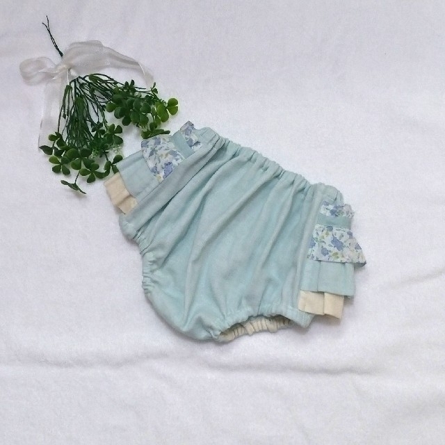 送料無料】ブルー小花の2点セット♡ふりふりワンピース風スタイ&ベビー