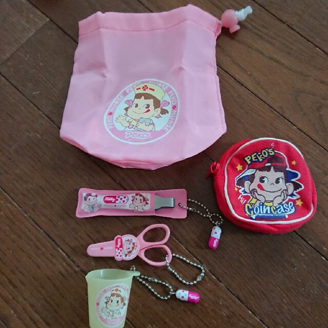 不二家 - ペコちゃん ☆ ナース おまけセットの通販 by ☆販売手数料