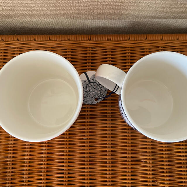 Royal Doulton - ロイヤルドルトン フェイブル マグ ツリー レッド