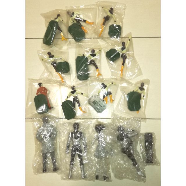 レア】エイトマン完全復刻版リアルフィギュア全4種＋丸美屋フィギュア