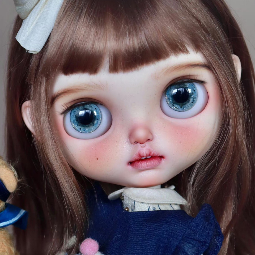 カスタムブライス ドール かわいい 美人 きれい キラキラ 人気海外作家