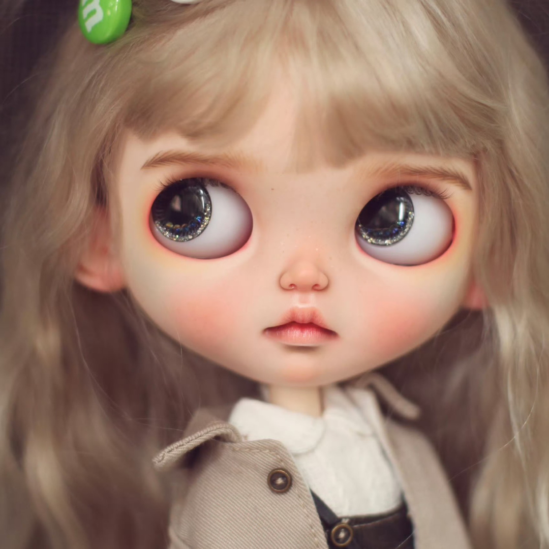 カスタムブライス 海外作家様 幼い かわいい 少しわがままでも愛おしい