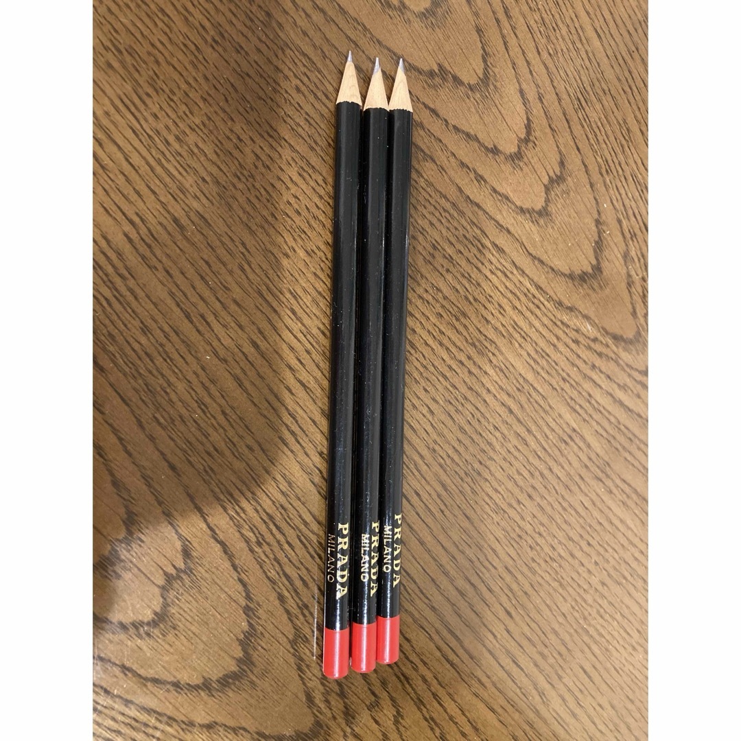 PRADA - 【未使用】PRADA鉛筆3本セットの通販 by ななを's shop