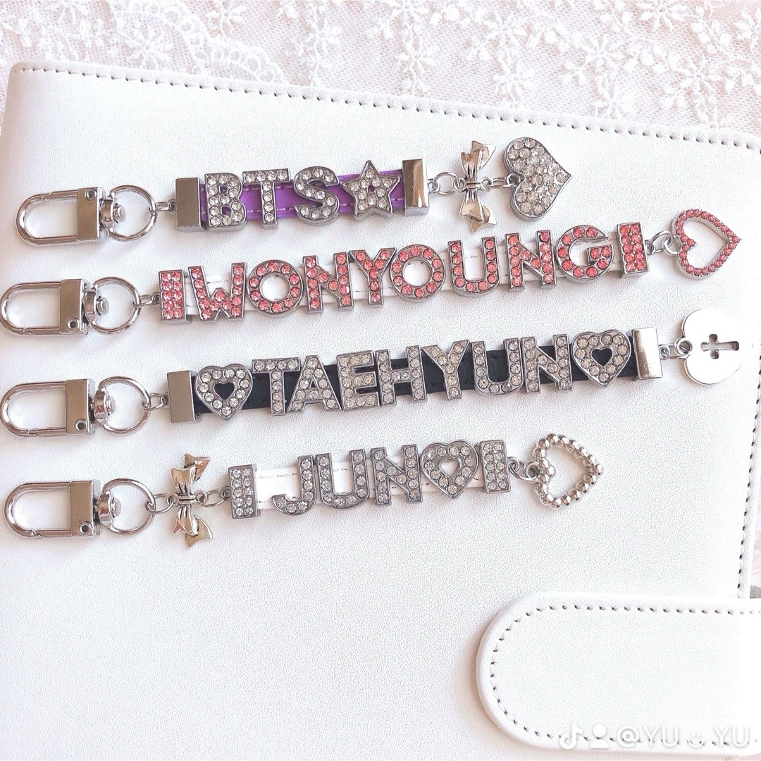 アルファベット ネームタグ レザーキーホルダー 韓国 お名前