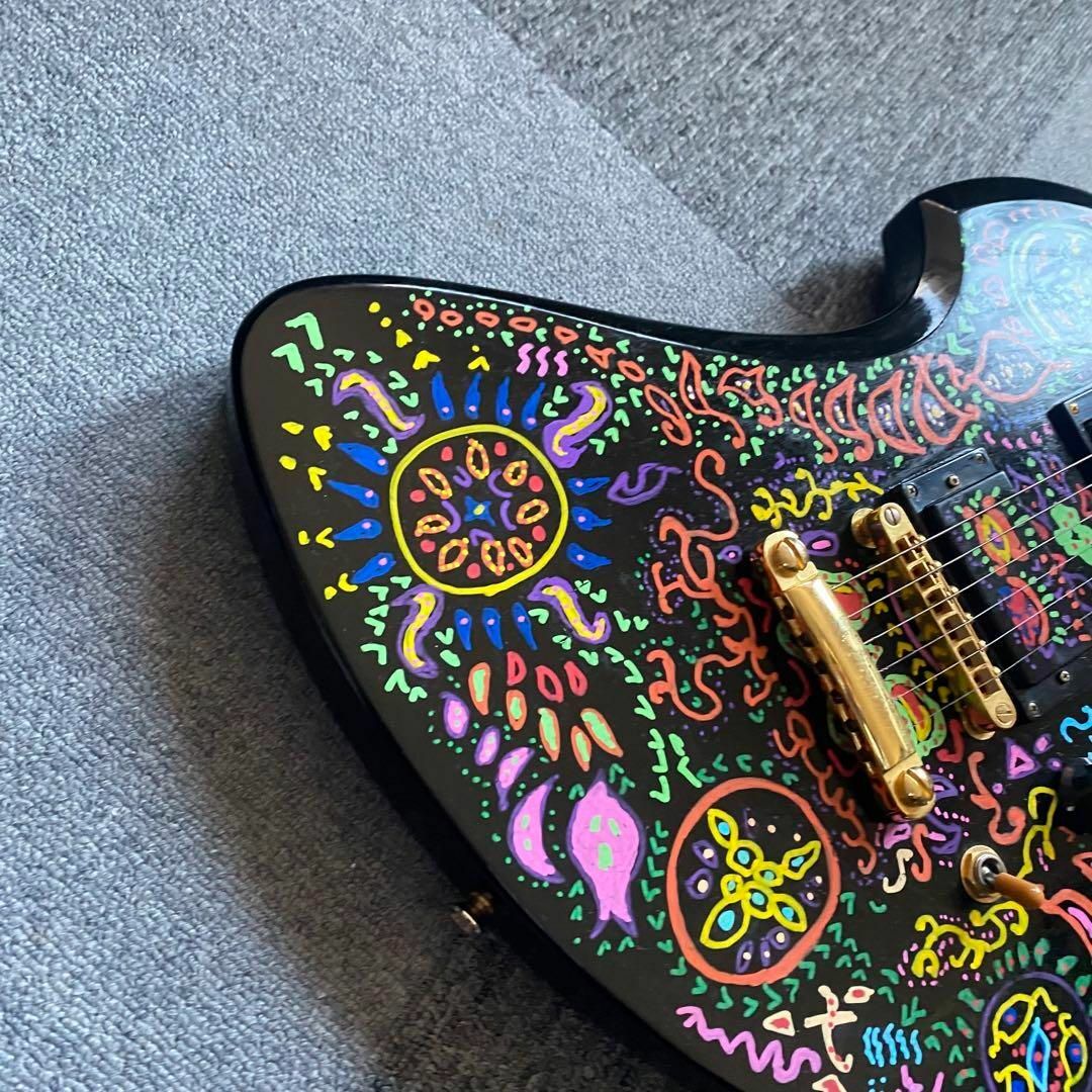 モッキンバード hideモデル初期サイケペイント ギター ARIA？の通販 by
