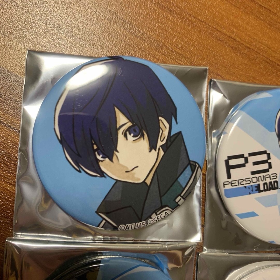 ペルソナ3 ヴィレッジヴァンガード 缶バッジ 主人公 結城理 4個