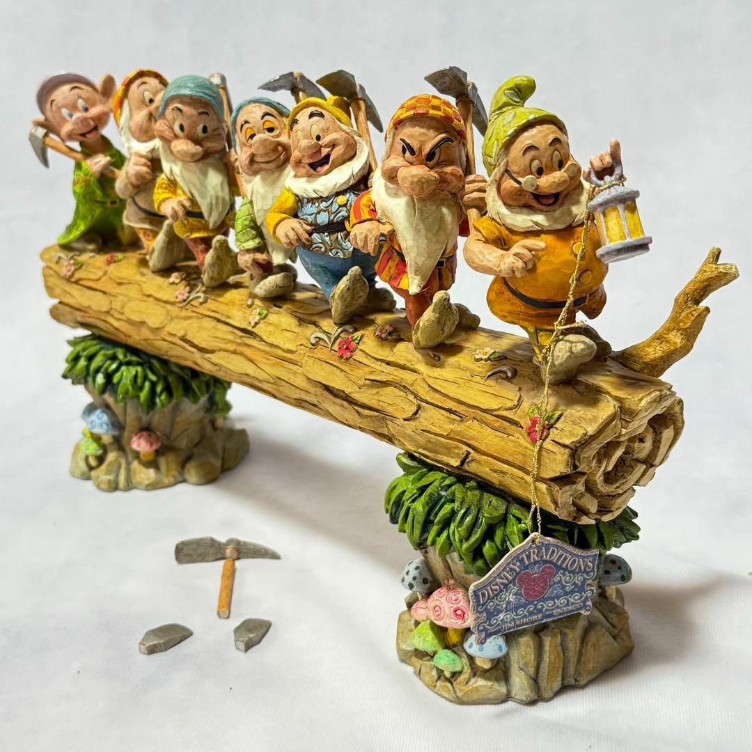 ディズニー 7人の小人 ジム・ショア 木彫り調フィギュア 家路への行進