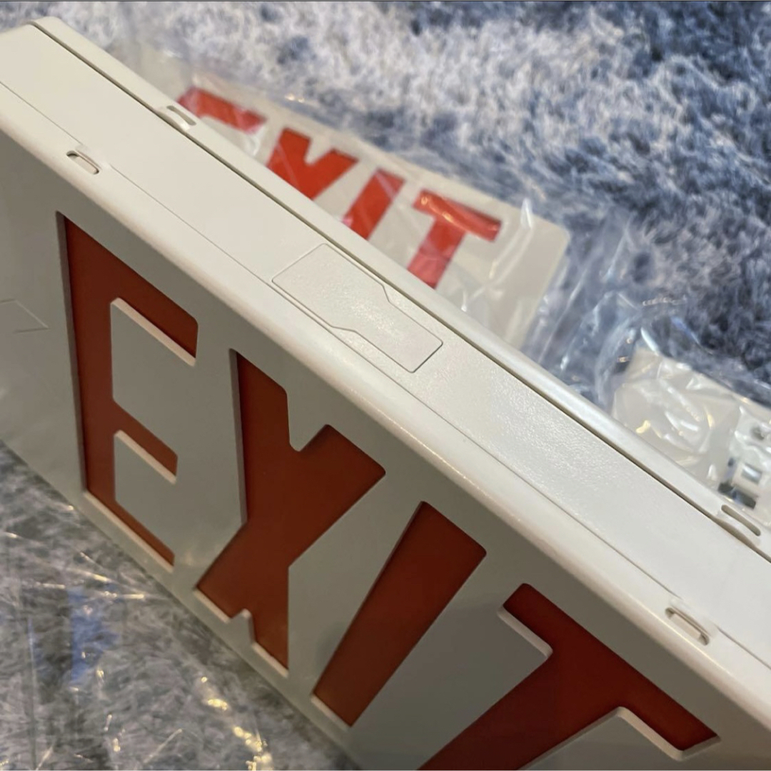 EXIT LED WH/RED USA 非常口 アメリカンの通販 by steeeeeeez's shop