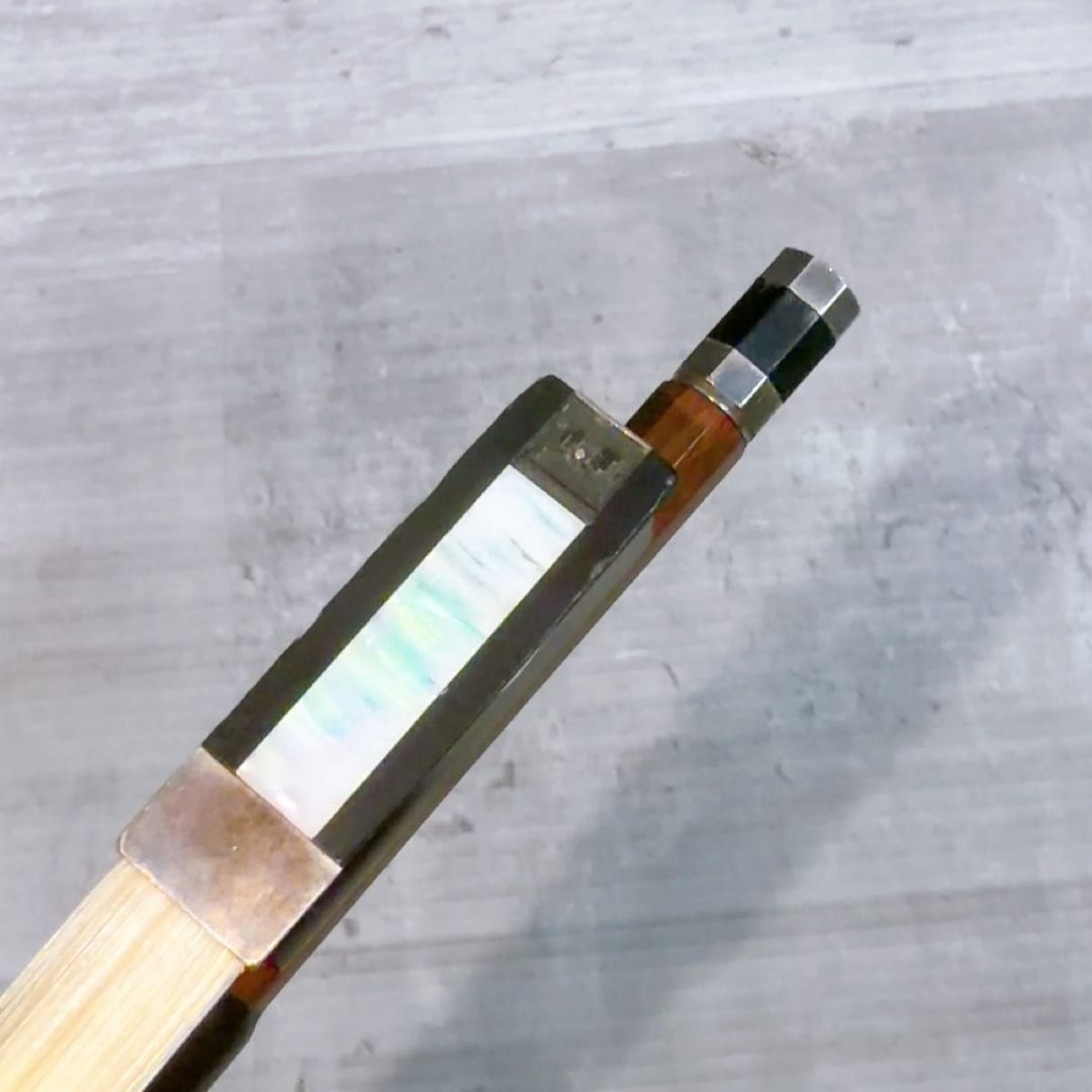 ARCHET a TOKIO バイオリン弓 4/4サイズの通販 by ブロくん's shop｜ラクマ