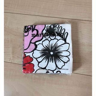 マリメッコ マンシッカヴォレット オイルクロス ランチョンマット 撥水