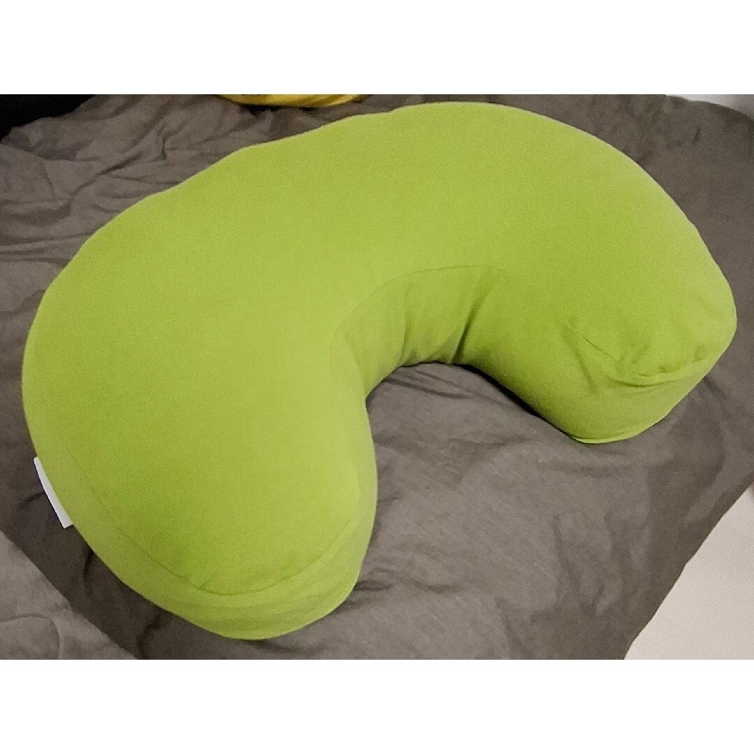 yogibo - Yogibo Mega Moon Pillow ライムグリーンの通販 by しろ's