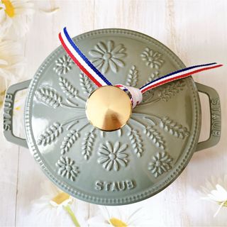 STAUB - 【新品未使用】ストウブSTAUB鳥柄ノブの通販 by パリジェンヌ