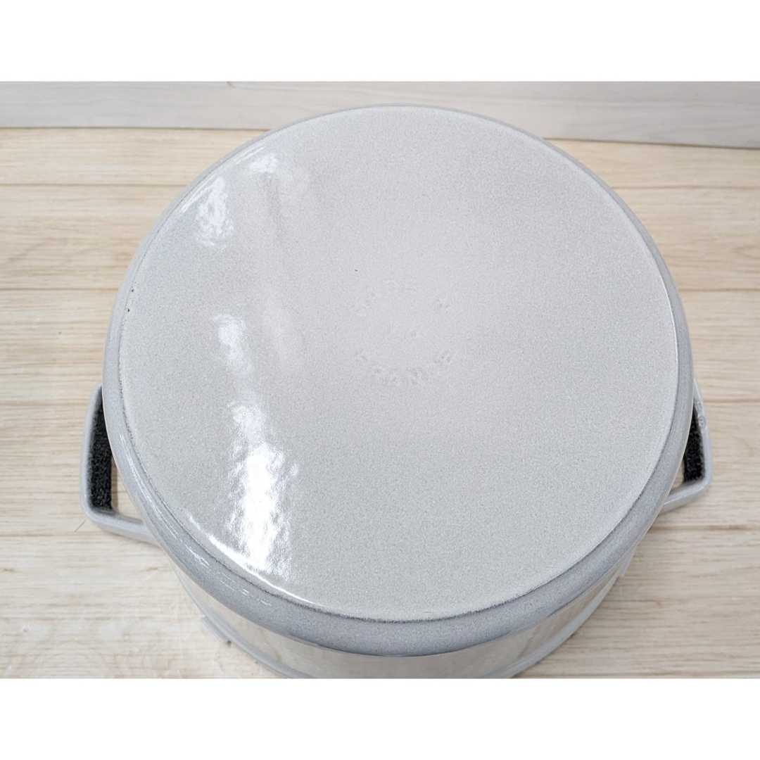 STAUB - Staub ストウブ ミトン付ココット 24cm ラウンド カンパーニュ