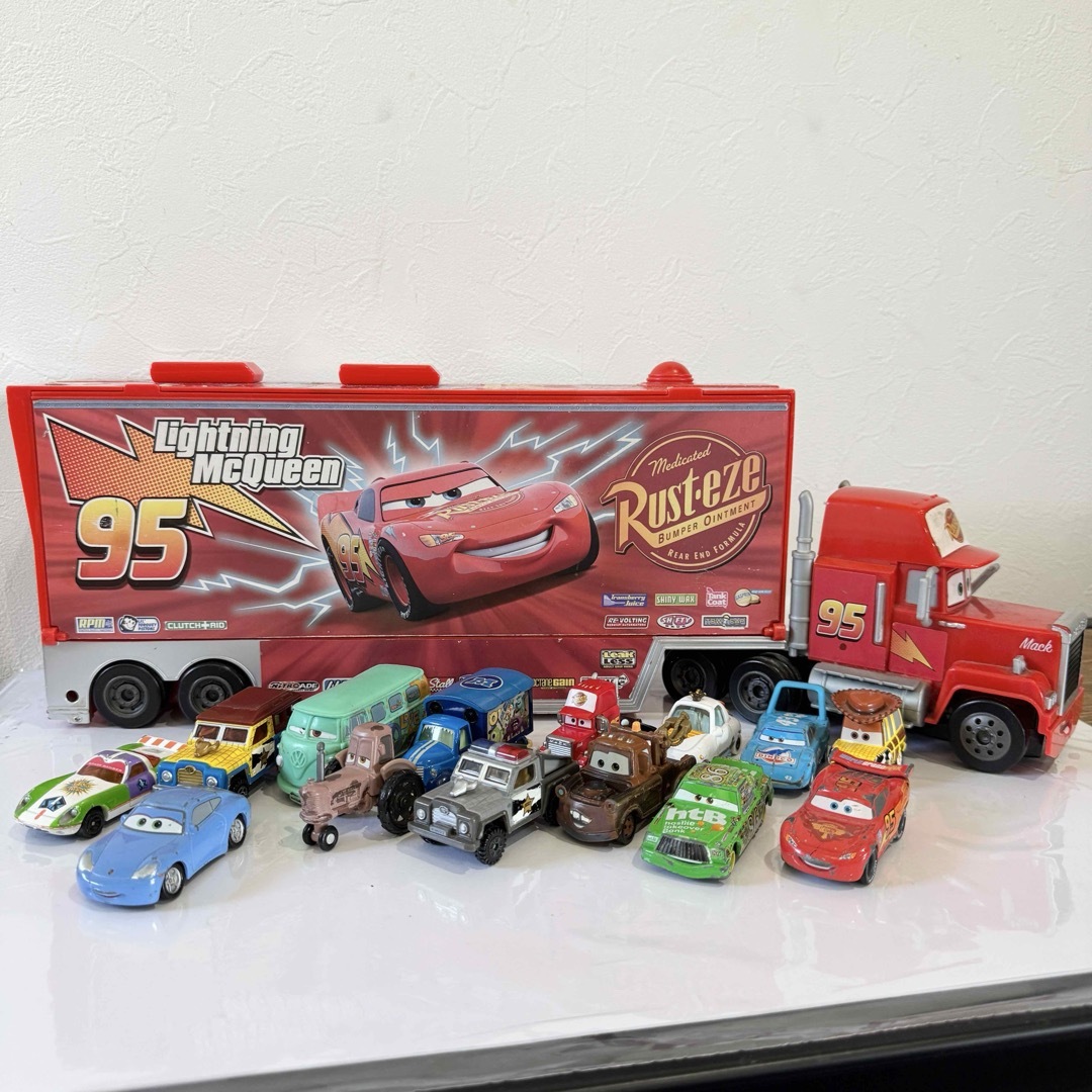 カーズ・トミカシリーズ - 廃盤 希少 カーズトミカ 大きなコレクション