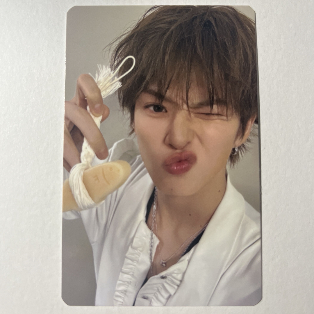 TREASURE 2026 シーグリ トレカ ジフン+アサヒの通販 by よう｜ラクマ