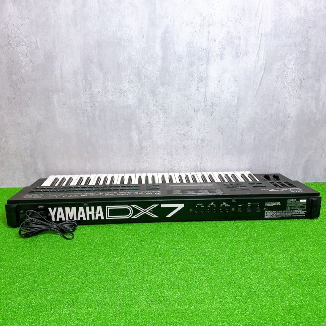 YAMAHA ヤマハ DX7Ⅱ-D シンセサイザー 61鍵 鍵盤楽器の通販 by ブロ