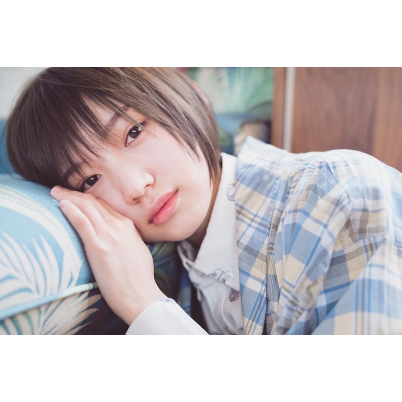 太田夢莉フォトエッセイ『青』 : 太田夢莉 | HMV&BOOKS online