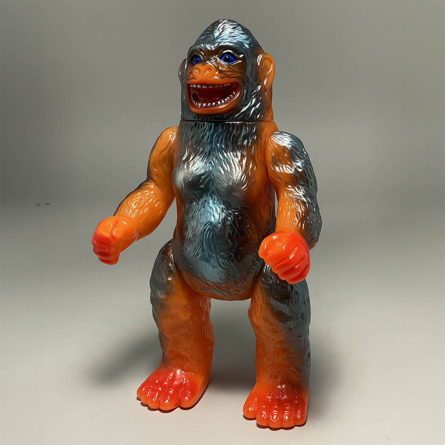 2235] ジャイアントゴリラ 450円サイズ オレンジ成型