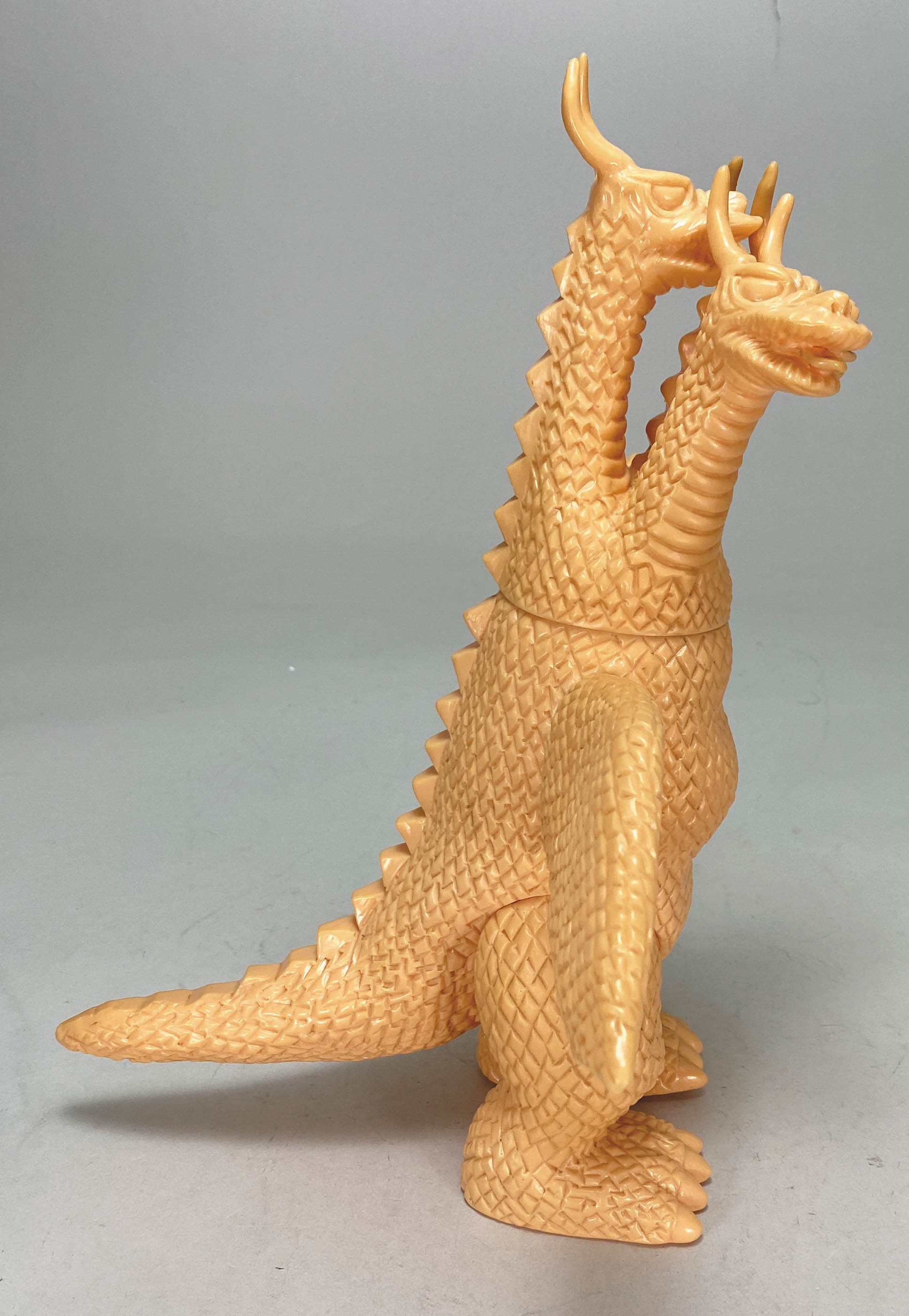 ブルマァク ジャイアントキングギドラ 肌色成型/未塗装