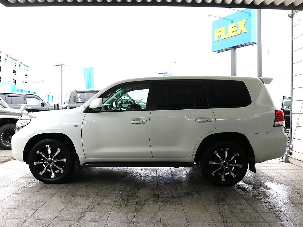 トヨタ ランドクルーザー200 4.7 AX 4WD(H20年式,9.4万km) | FLEX