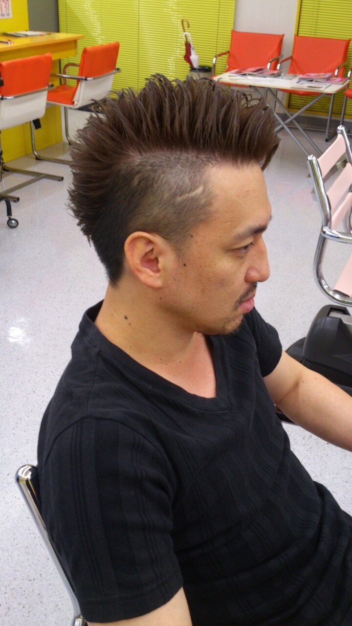 2段ツーブロック：L001002253｜みいなの店のヘアスタイル