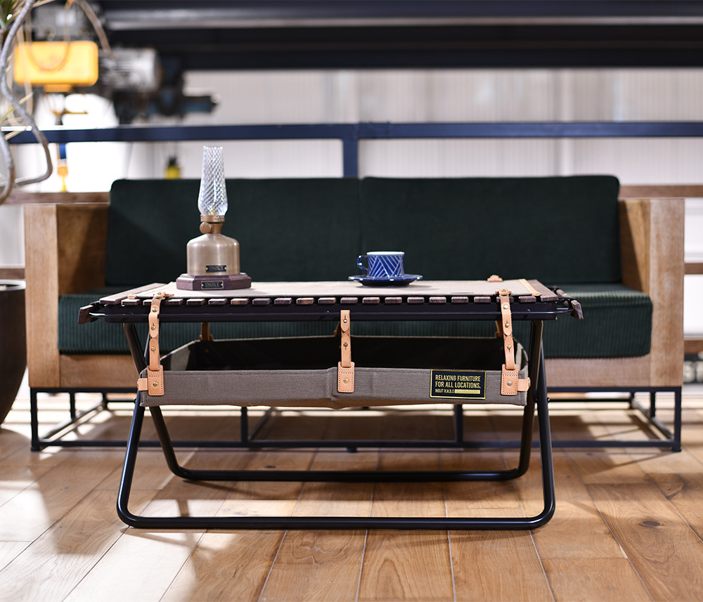 INOUT （イナウト） / Turtle Table walnut