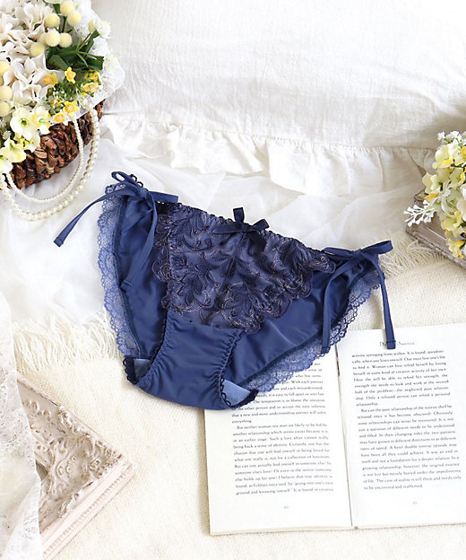 イリーナ リボンショーツ（2002424411） | Risa Magli