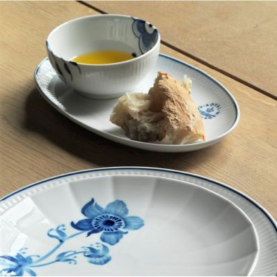 ブルーライン オーバルディッシュ23．5cm | ROYAL COPENHAGEN