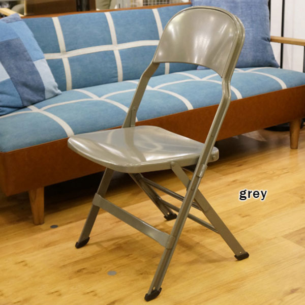 CLARIN (クラリン) スチール製フォールディングチェアの格好良さ