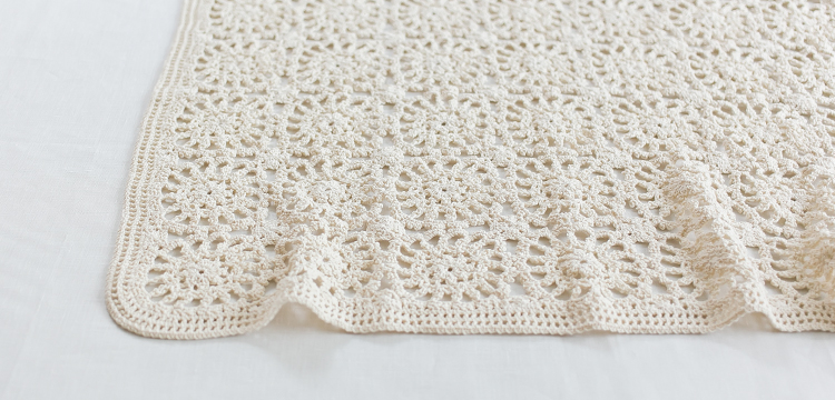 モチーフつなぎのマルチカバー | 編み物キット販売・編み方ワーク