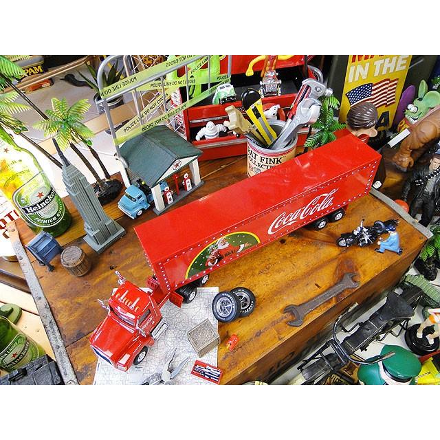 Coca Cola（コカコーラ） ホリデーキャラバン トレーラー ダイキャスト