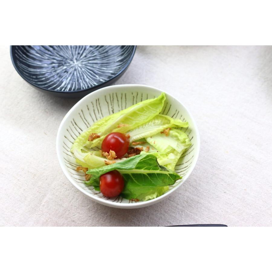 彫十草 4.5寸中鉢 15cm 日本製 美濃焼 45鉢 中鉢 中皿 肉じゃが鉢 煮物