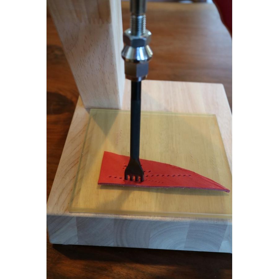 レザークラフト用 ハンドプレス機 「クオイオsimple」 静音菱目打ち 菱