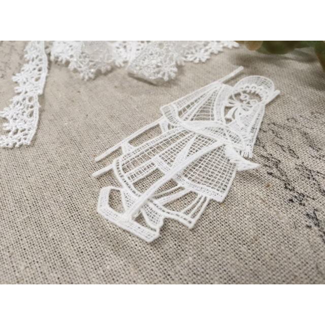 Crea◇スイスレースモチーフ レースを編む婦人2 : Crea(クリエ) - 通販