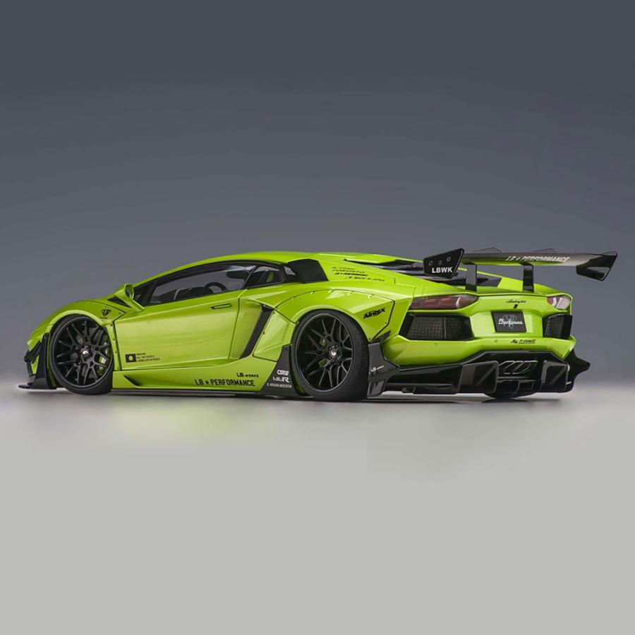 Lamborghini（ランボルギーニ） ミニカー 1/18 アヴェンタドール