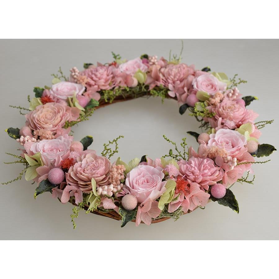 プリザーブドフラワーリース ピンクのバラにピンクのソーラーフラワー