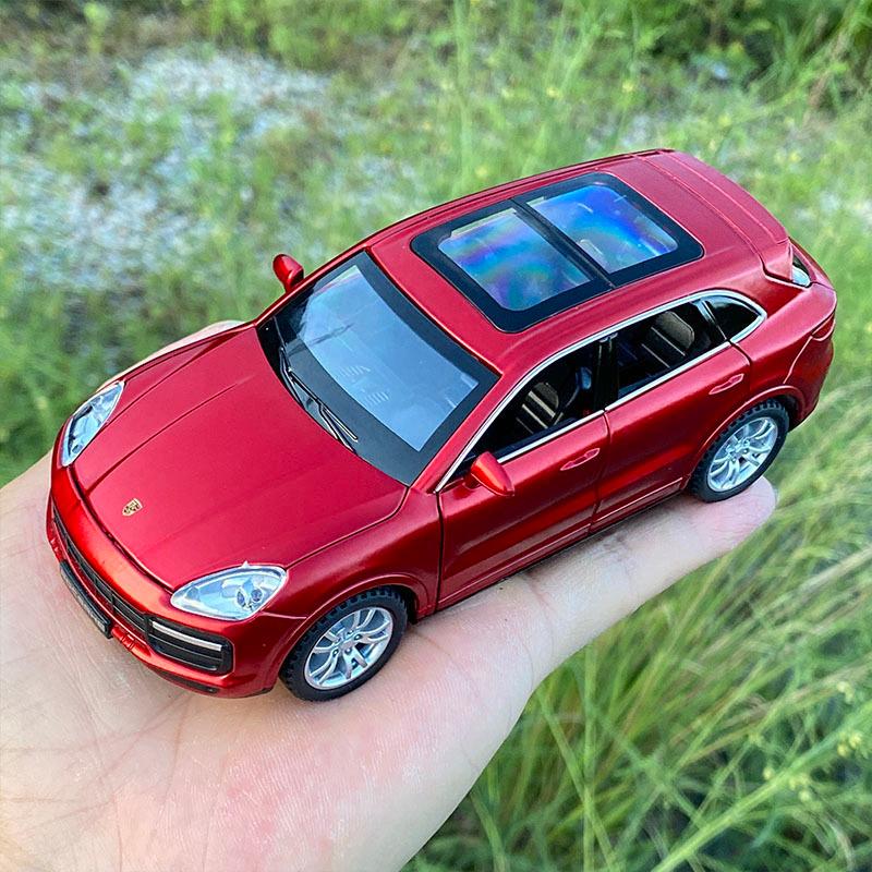 PORSCHE DESIGN（ポルシェ デザイン） ポルシェ カイエン ターボ 1/32