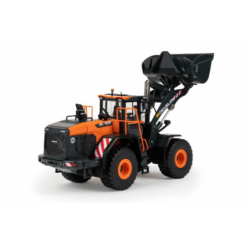 Develon DL420 ホイールローダー 16 1013/ IMC 1/50 建設機械模型