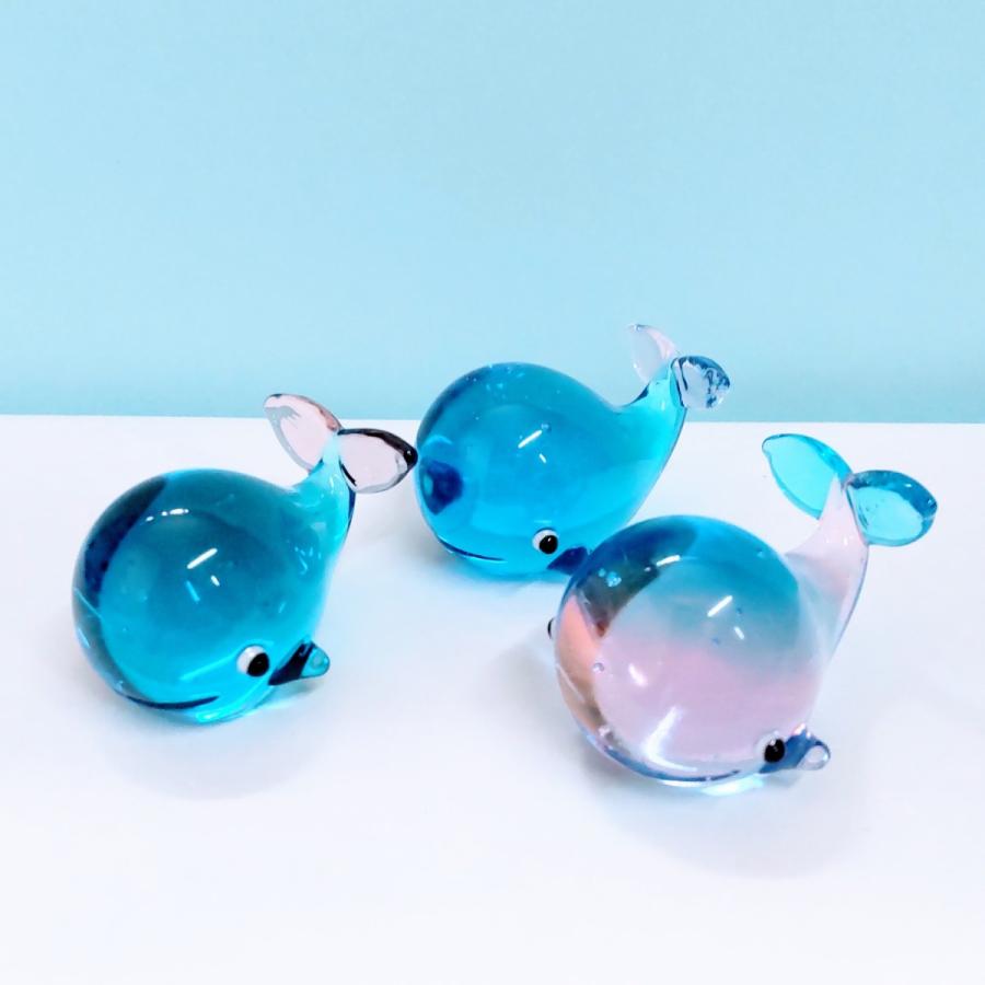 ガラス細工 クジラ（L) 紫/水色 ミニチュア 置物 雑貨 水族館 海 小物