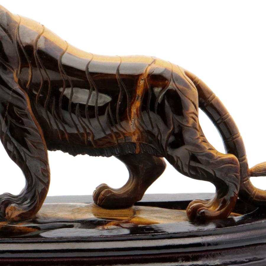 GOLD STONE タイガーアイ 虎 置物 彫刻 台座付き 1.05kg 虎眼石 風水