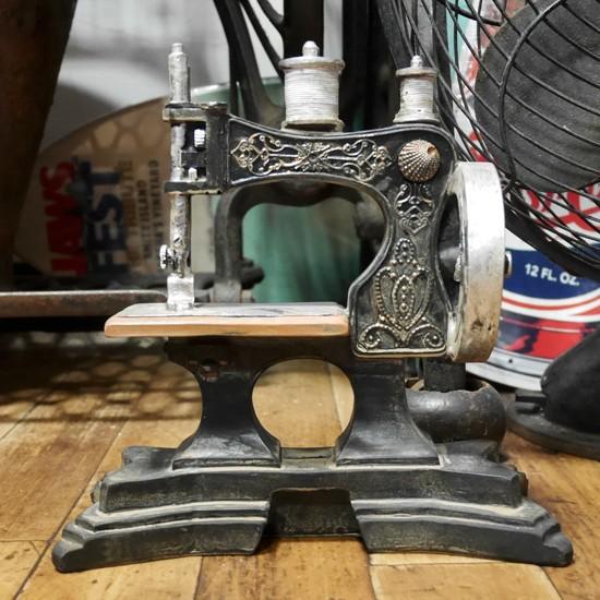 アンティーク ミシン レトロソーイングマシン インテリア オブジェ
